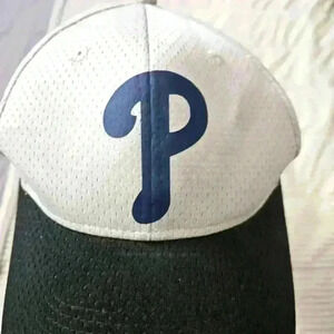 Philadelphia Phillies Baseball cap. Gray & Black. Adult size